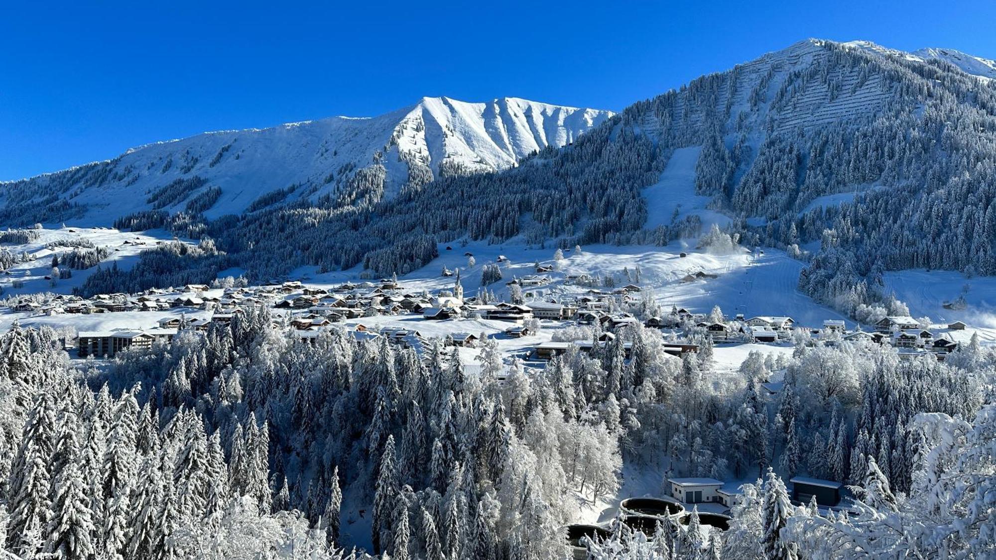 Alpen Lodge Riezlern Exterior foto